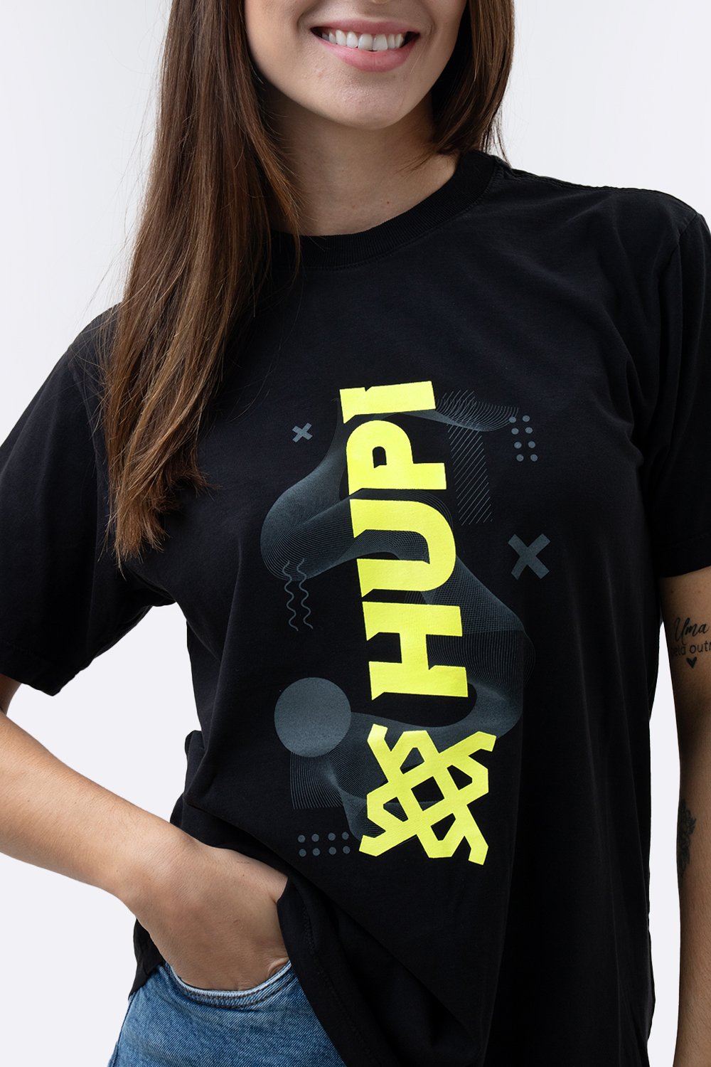 Camiseta HUPI Casual Preta HUPI Logo Camiseta HUPI Casual Preta HUPI Logo
