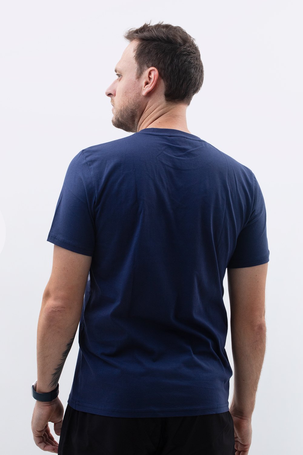 Camiseta Fila Letter Outline Masculina Azul Camiseta Fila Letter Outline Masculina Azul