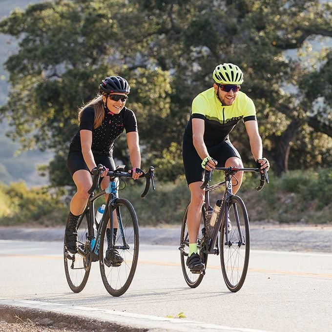 Capacete de Ciclismo Isode II Mips Amarelo Brilhante Unissex Capacete de Ciclismo Isode II Mips Amarelo Brilhante Unissex