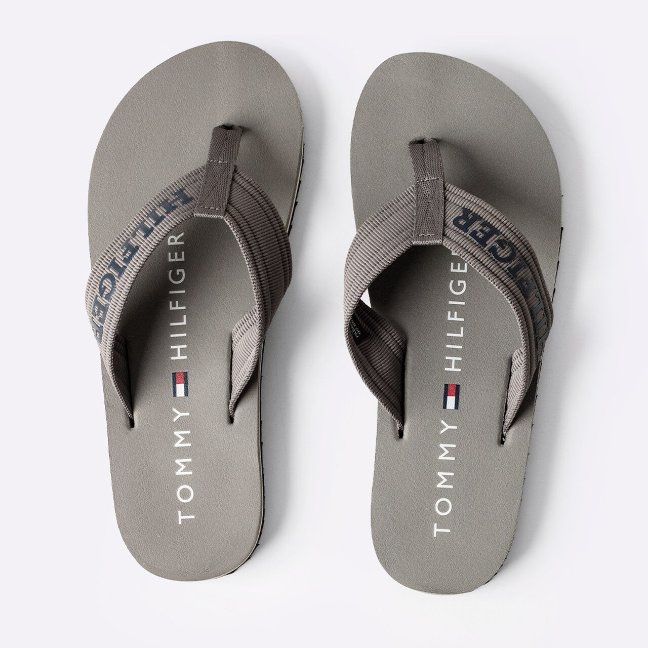 Chinelo Tommy Hilfiger Monotype Beach Cinza