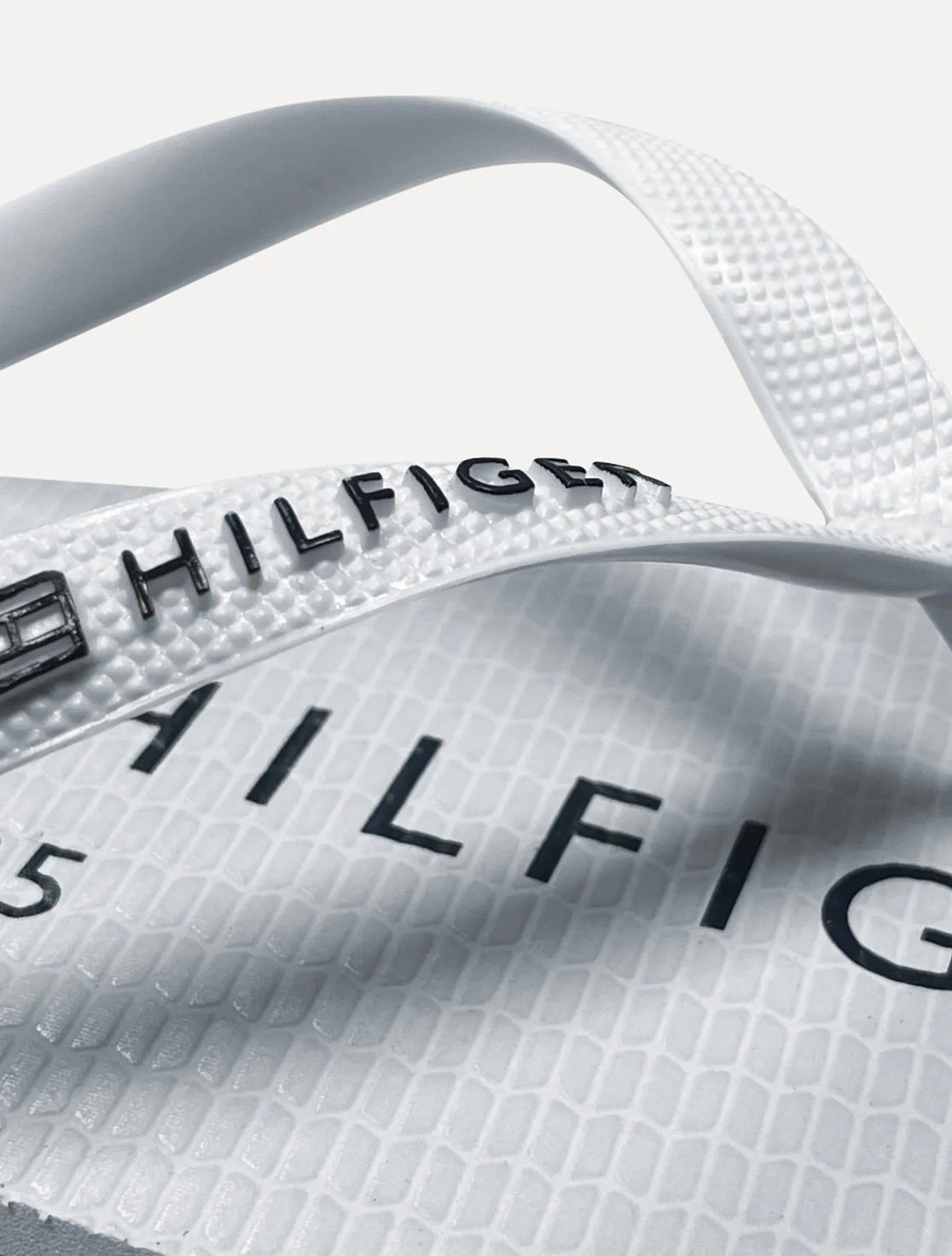 Chinelo Tommy Hilfiger Rubber Masculino Azul/Branco Chinelo Tommy Hilfiger Rubber Masculino Azul/Branco