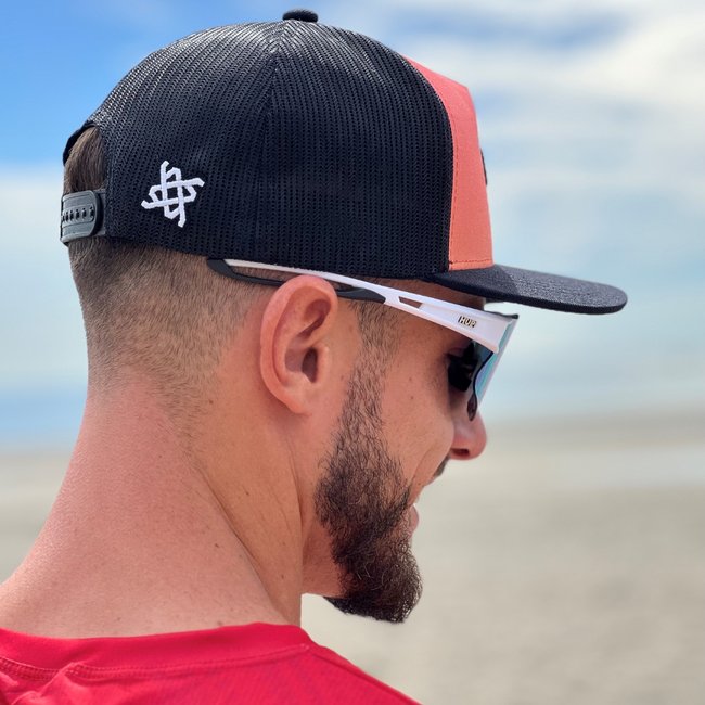 Bone HUPI Trucker Preto/laranja