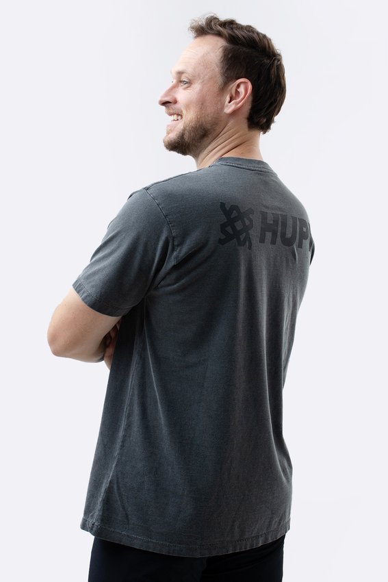 Camiseta HUPI Casual Chumbo Institucional