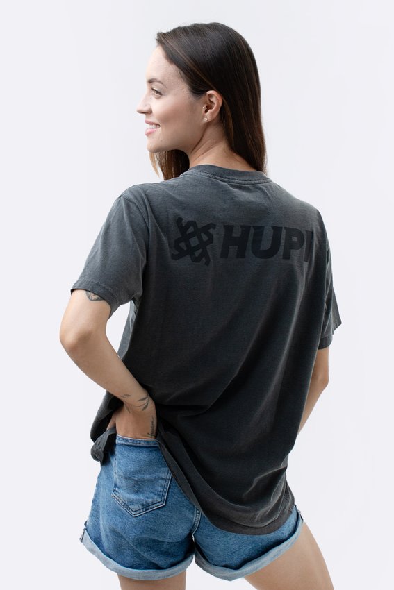 Camiseta HUPI Casual Chumbo Institucional