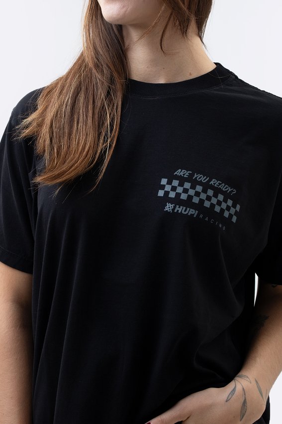 Camiseta HUPI Casual Preta Let's Go Racing