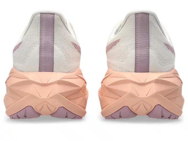 Tênis ASICS Dynablast 6 SE Feminino Bege