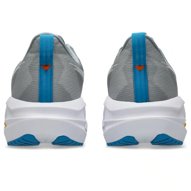 Tênis ASICS Novablast 5 Masculino Cinza e Branco