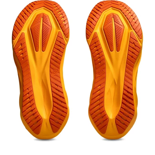Tênis ASICS Novablast 5 Masculino Laranja