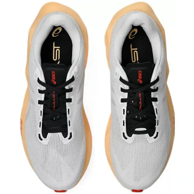 Tênis ASICS Novablast 6 Masculino Branco e Coral