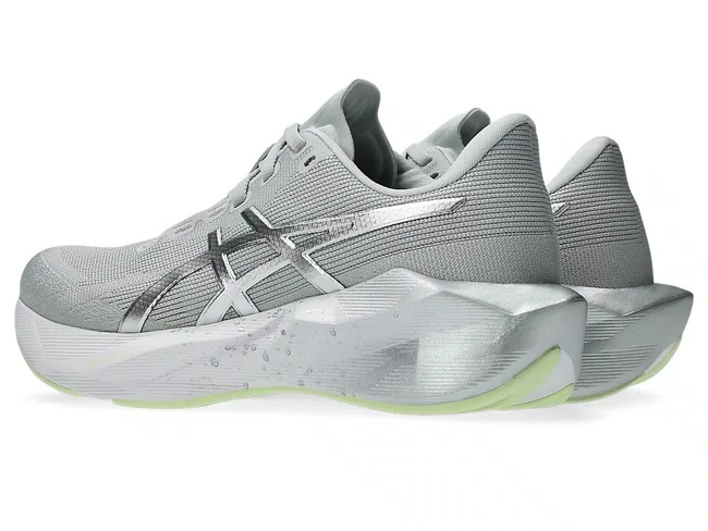 Tênis ASICS Novablast 6 Masculino Platinum