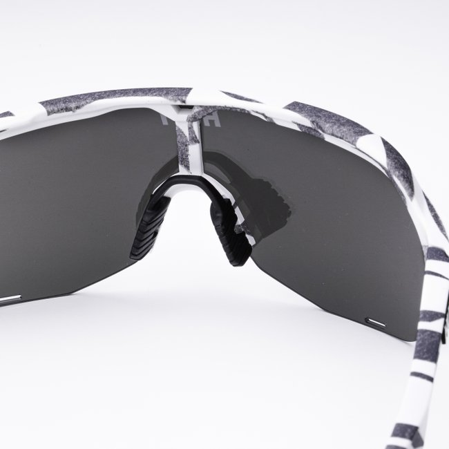 Óculos de Sol HUPI Huez  Camo Preto e Cinza - Lente Prata Espelhado 