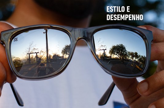 Óculos de Sol HUPI Luppa Armação Cinza Cristal Lente Prata
