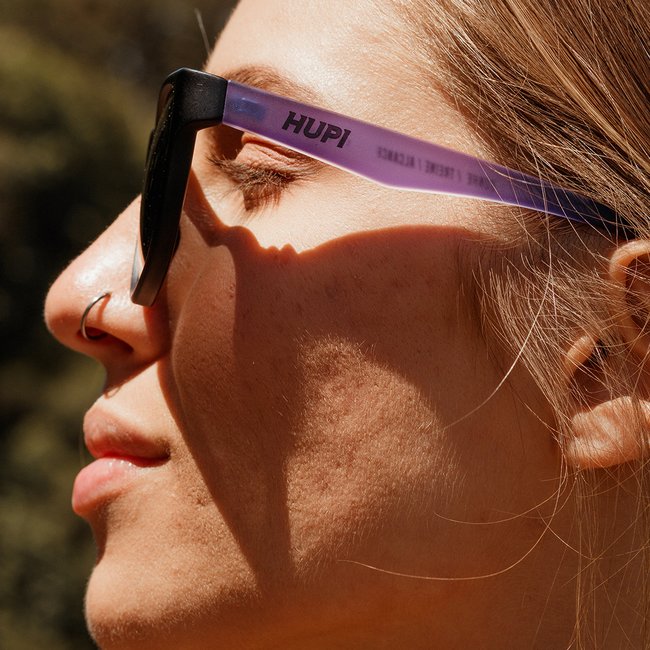 Óculos de Sol HUPI Macau Armação Preto Fosco e Roxo Lente Roxo Espelhado