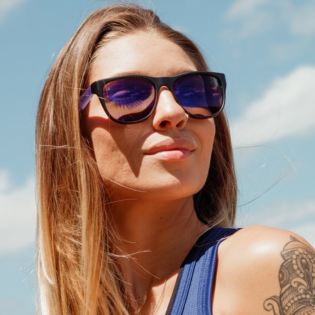 Óculos de Sol HUPI Macau Armação Preto Fosco e Roxo Lente Roxo Espelhado