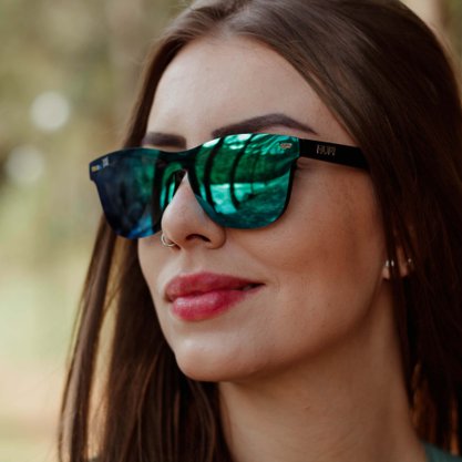Óculos de Sol HUPI Seasons Armação Preto Lente Verde Espelhado