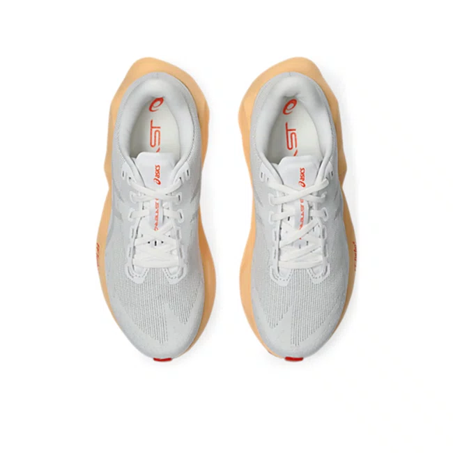 Tênis ASICS Novablast 6 Feminino Branco e Coral 