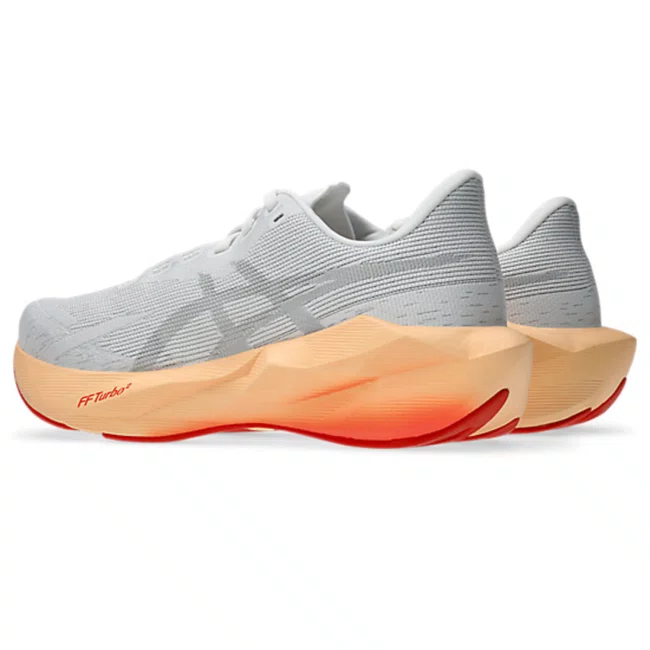 Tênis ASICS Novablast 6 Feminino Branco e Coral 