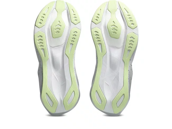 Tênis ASICS Novablast 6 Feminino Platinum