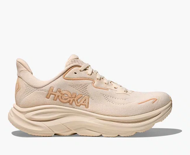 Tênis HOKA Clifton 10 Feminino - Bege