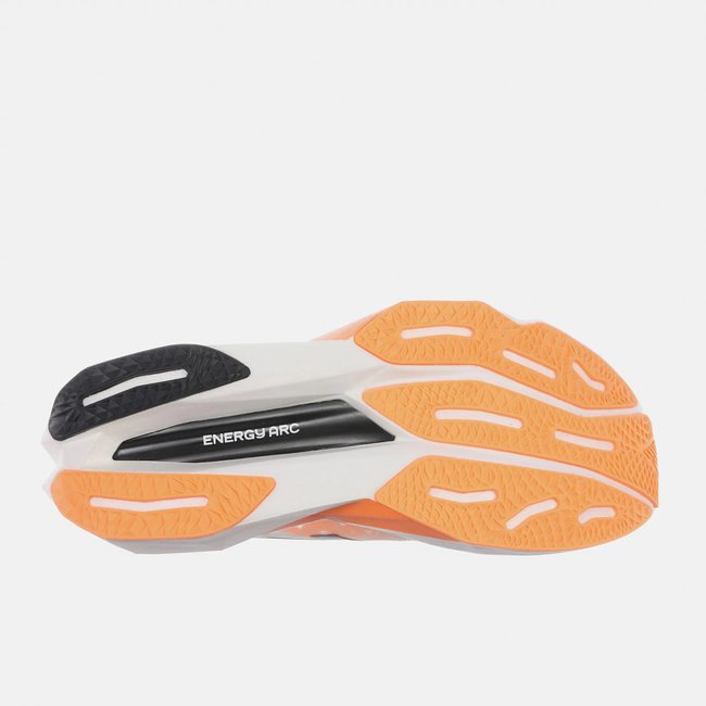 Tênis New Balance Fuelcell Supercomp Elite V4 Bege e Laranja Feminino