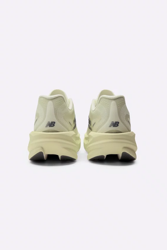 Tênis New Balance SuperComp Rebel Feminino