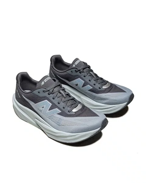 Tênis New Balance FuelCell Rebel v5 Masculino Grafite e Azul Claro
