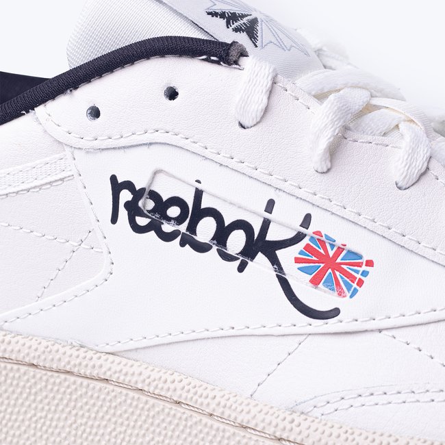 Tênis Reebok Club C 85 Unissex Bege Claro