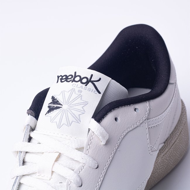Tênis Reebok Club C 85 Unissex Bege Claro