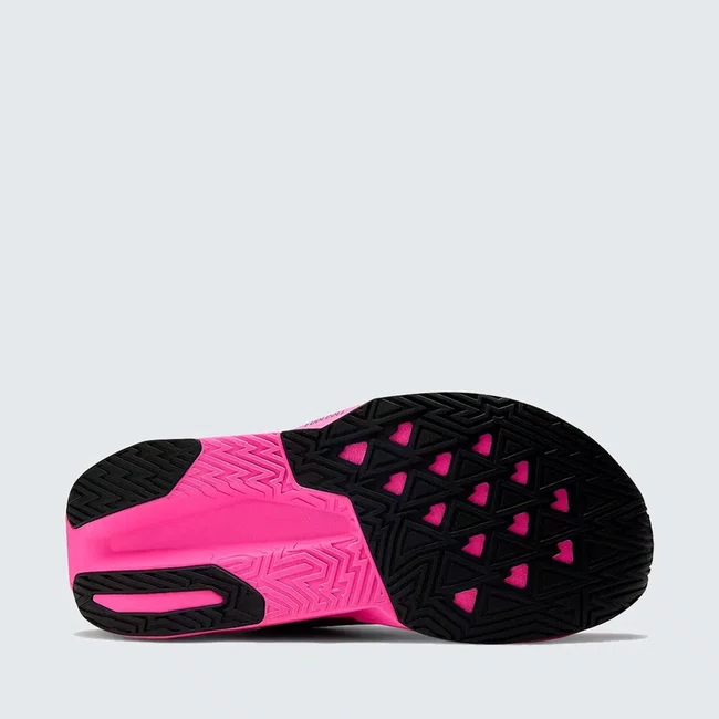 Tênis New Balance FuelCell Rebel v5 Feminino Rosa