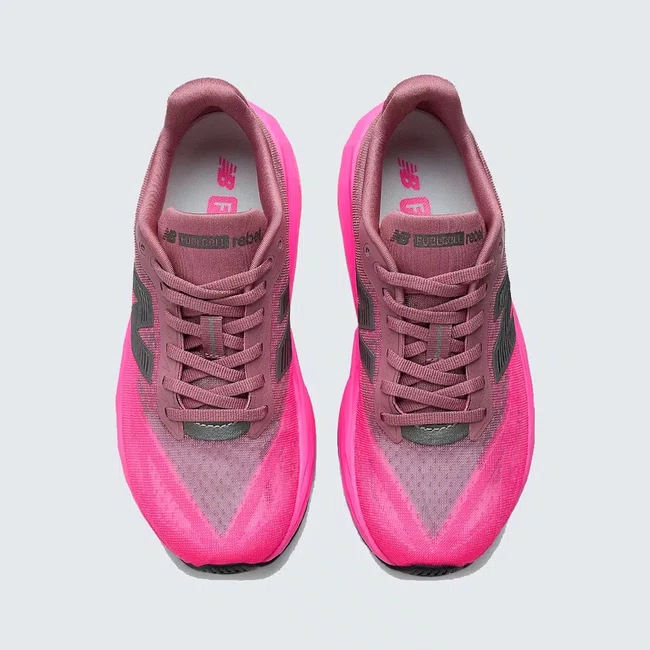 Tênis New Balance FuelCell Rebel v5 Feminino Rosa