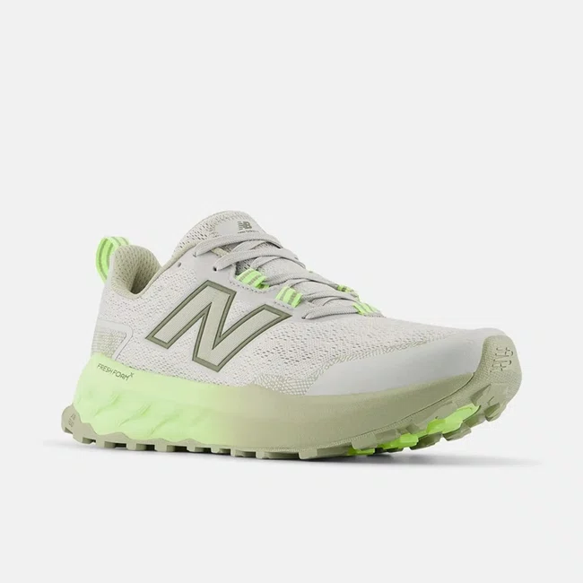 Tênis New Balance Fresh Foam Garoé v2 Feminino Cinza