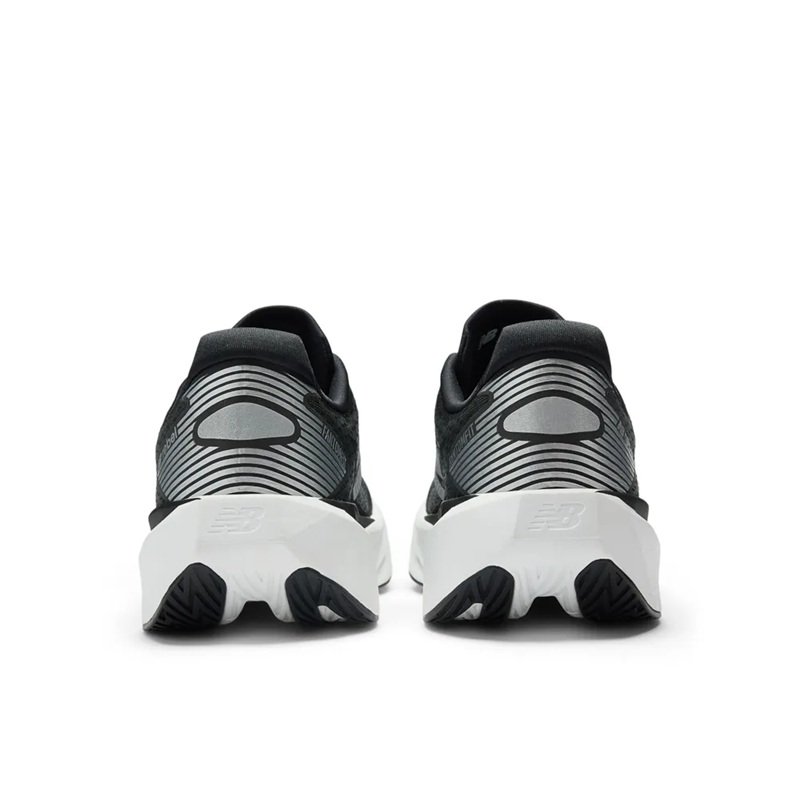 Tênis New Balance FuelCell Rebel v5 Masculino Preto Tênis New Balance FuelCell Rebel v5 Masculino Preto