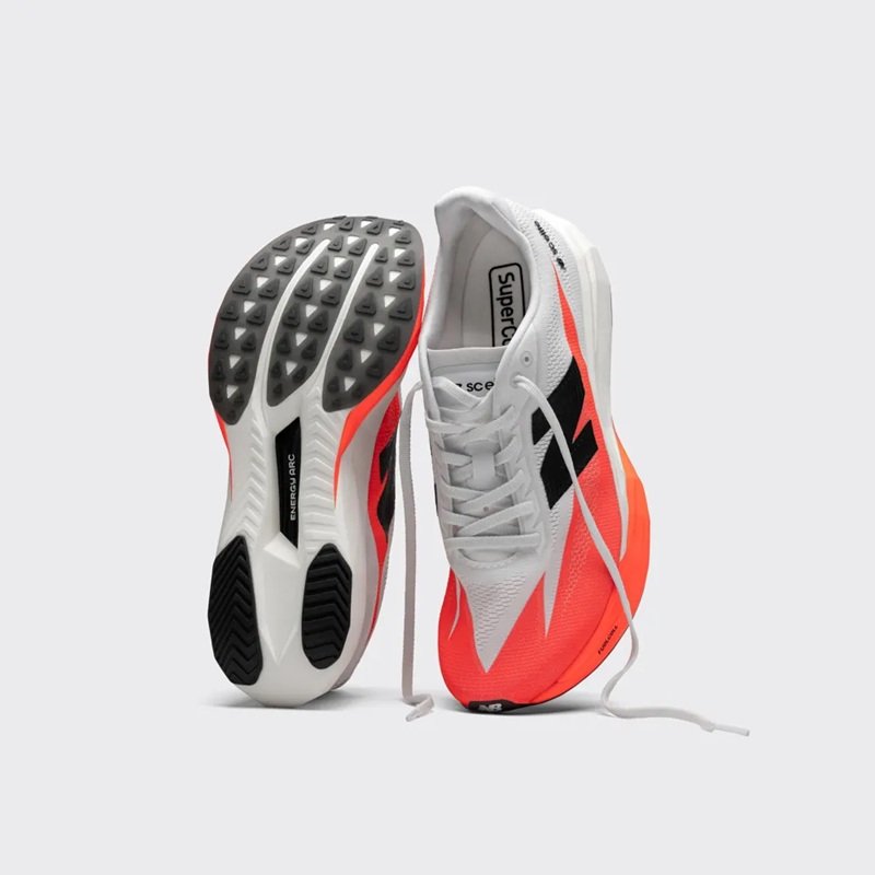 Tênis New Balance FuelCell SuperComp Elite v5 Masculino Branco/ Laranja Neon Tênis New Balance FuelCell SuperComp Elite v5 Masculino Branco/ Laranja Neon