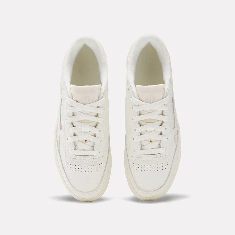Tênis Reebok Club C Revenge Vintage Feminino Off White/Bege Tênis Reebok Club C Revenge Vintage Feminino Off White/Bege