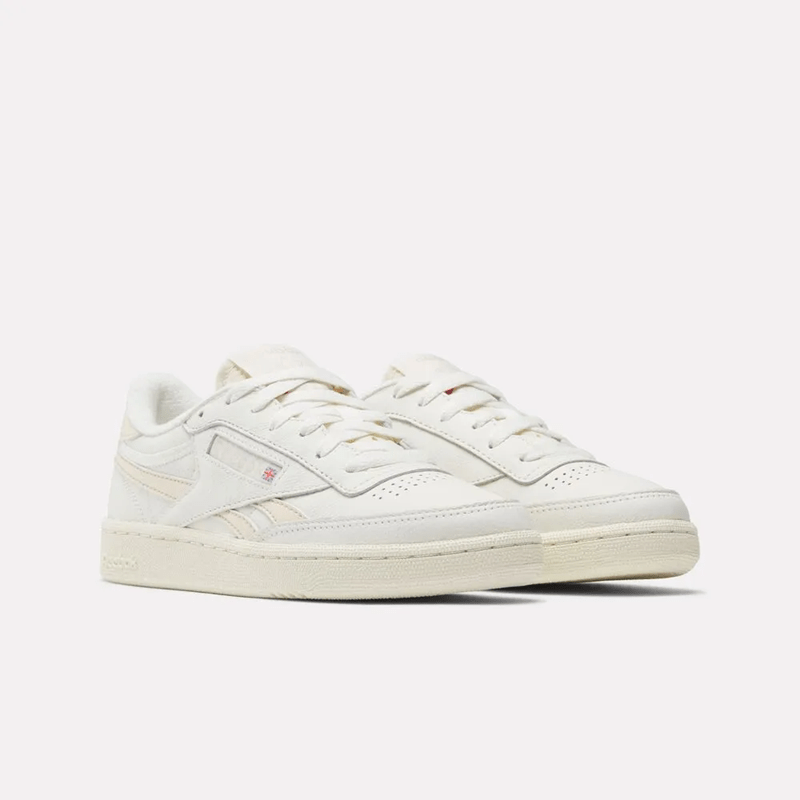 Tênis Reebok Club C Revenge Vintage Feminino Off White/Bege Tênis Reebok Club C Revenge Vintage Feminino Off White/Bege
