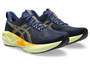 Tênis ASICS NOVABLAST 5 Masculino Azul/Amarelo