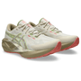 Tênis ASICS Novablast 5 TR Feminino Bege/Rosa