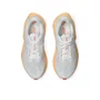 Tênis ASICS Novablast 6 Feminino Branco e Coral 
